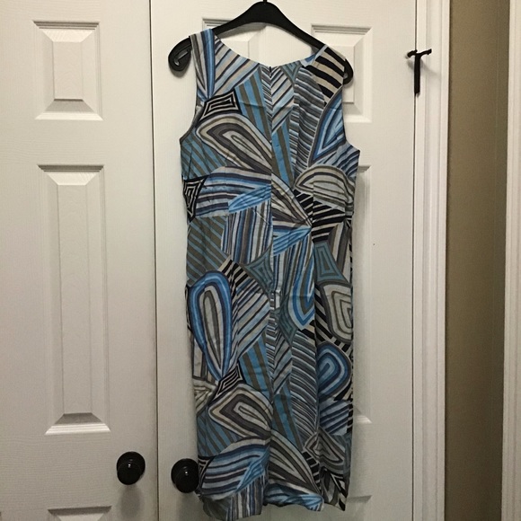 Dress - Picture 13 of 16